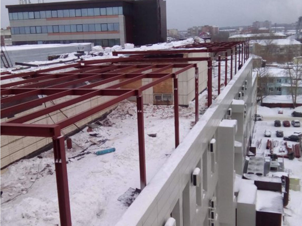 Монтаж металлоконструкции на крыше в Томске недорого